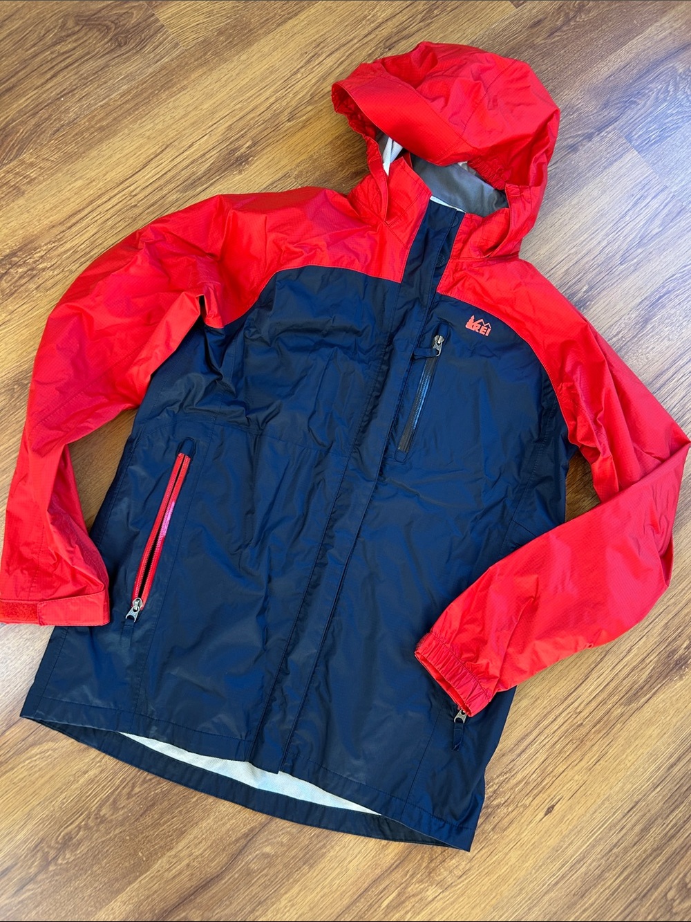 REI Kids Red and Navy Hooded Rain Jacket Size XL